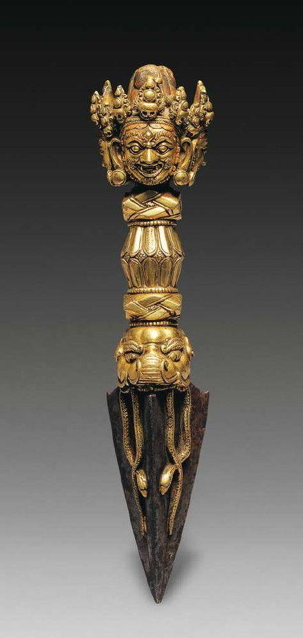 【法器:金刚橛】金刚橛原是兵器,后来被藏传佛教吸收为法器,有铜,银